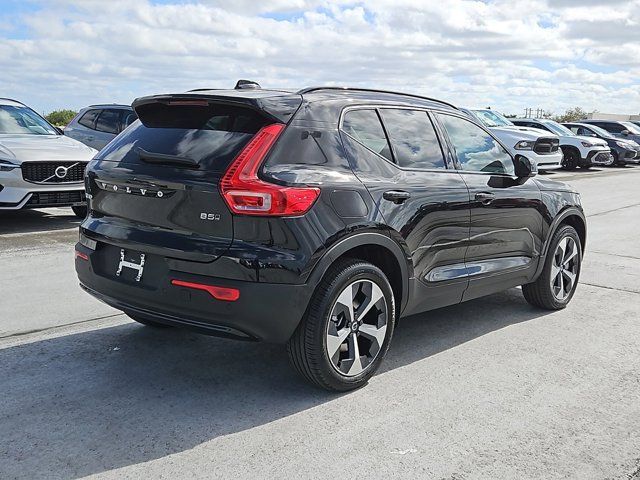 2025 Volvo XC40 Plus Dark Theme