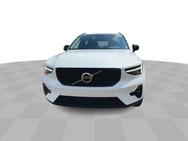 2025 Volvo XC40 Plus Dark Theme