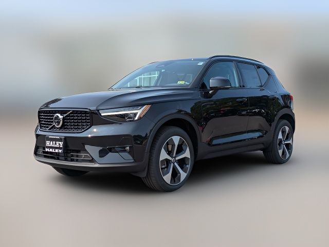 2025 Volvo XC40 Plus Dark Theme