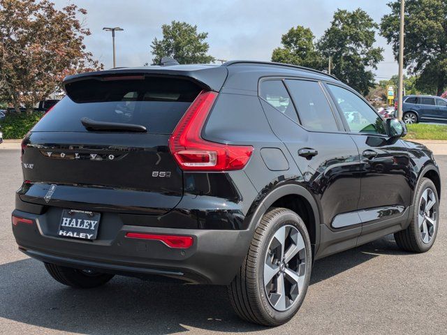 2025 Volvo XC40 Plus Dark Theme