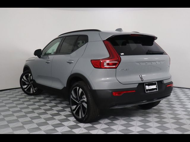 2025 Volvo XC40 Plus Dark Theme