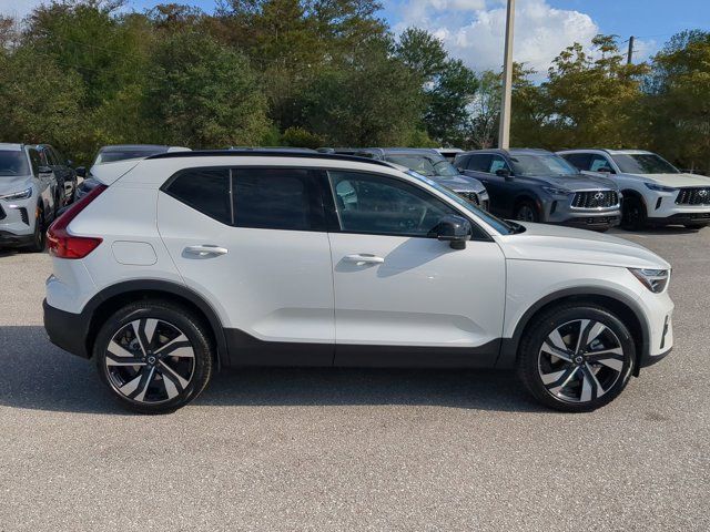 2025 Volvo XC40 Plus Dark Theme