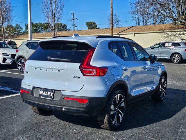 2025 Volvo XC40 Plus Dark Theme