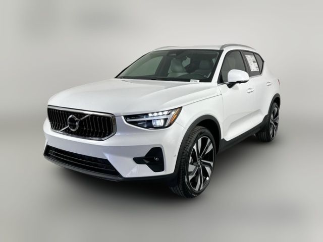 2025 Volvo XC40 Ultra Bright Theme