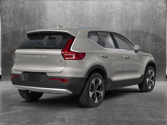 2025 Volvo XC40 Ultra Bright Theme