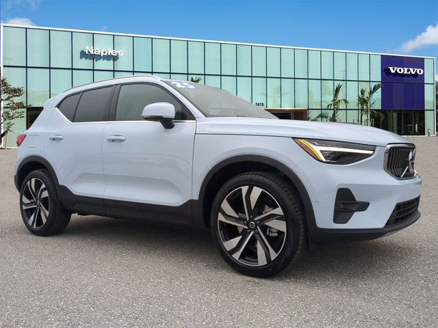 2025 Volvo XC40 Ultra Bright Theme