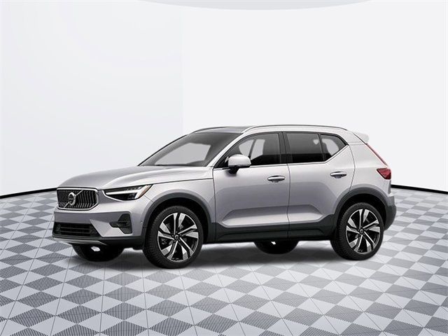 2025 Volvo XC40 Ultra Bright Theme