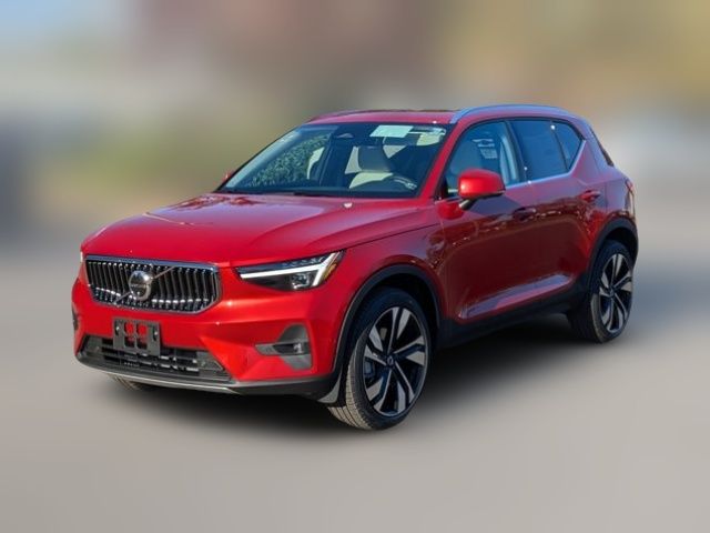 2025 Volvo XC40 Ultra Bright Theme