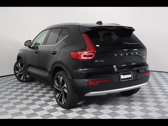 2025 Volvo XC40 Ultra Bright Theme