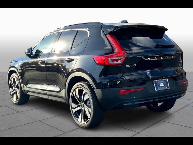 2025 Volvo XC40 Ultra Dark Theme