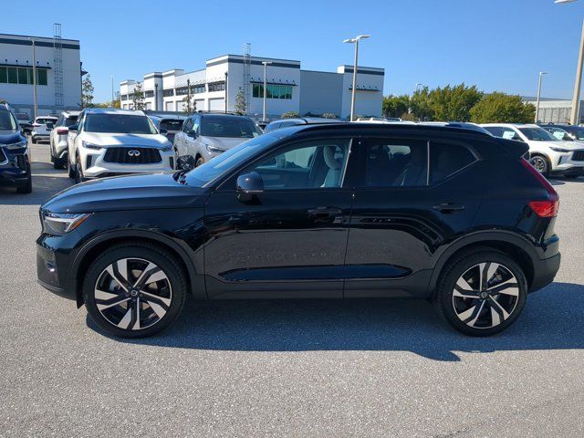 2025 Volvo XC40 Ultra Dark Theme