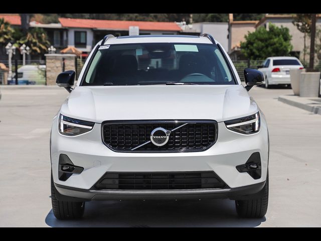 2025 Volvo XC40 Ultra Dark Theme