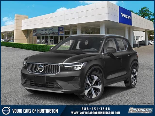 2025 Volvo XC40 Ultra Dark Theme