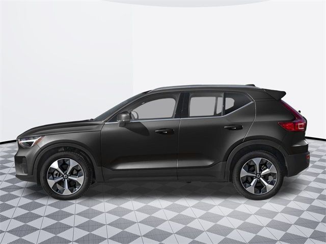 2025 Volvo XC40 Ultra Dark Theme