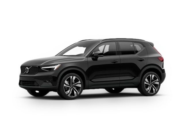 2025 Volvo XC40 Ultra Dark Theme