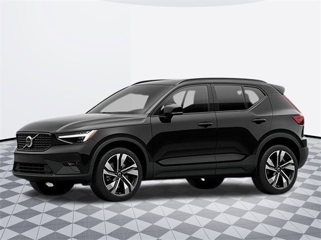 2025 Volvo XC40 Ultra Dark Theme