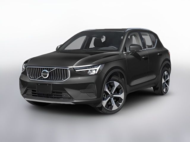 2025 Volvo XC40 Ultra Dark Theme