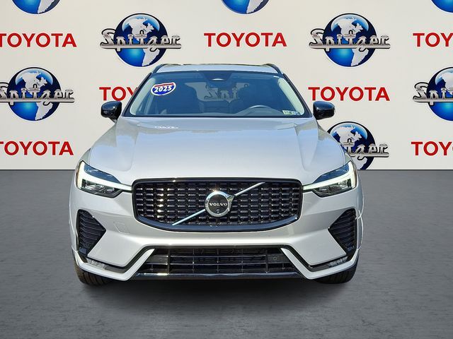 2025 Volvo XC60 Plus
