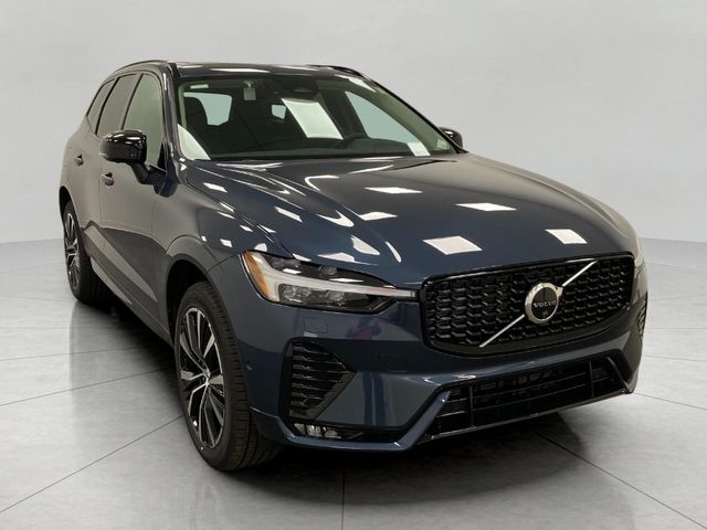 2025 Volvo XC60 Plus