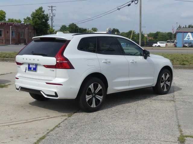 2025 Volvo XC60 Plug-In Hybrid Plus