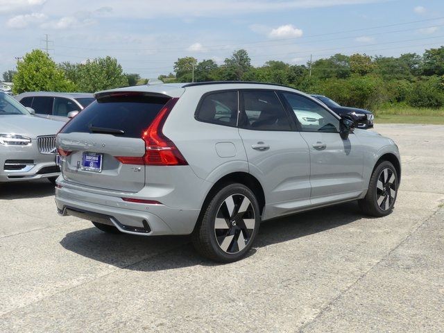 2025 Volvo XC60 Plug-In Hybrid Plus