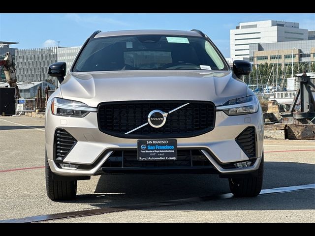 2025 Volvo XC60 Core