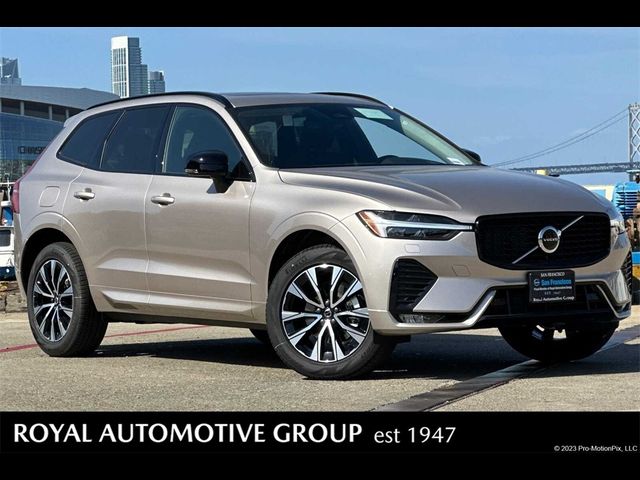 2025 Volvo XC60 Core