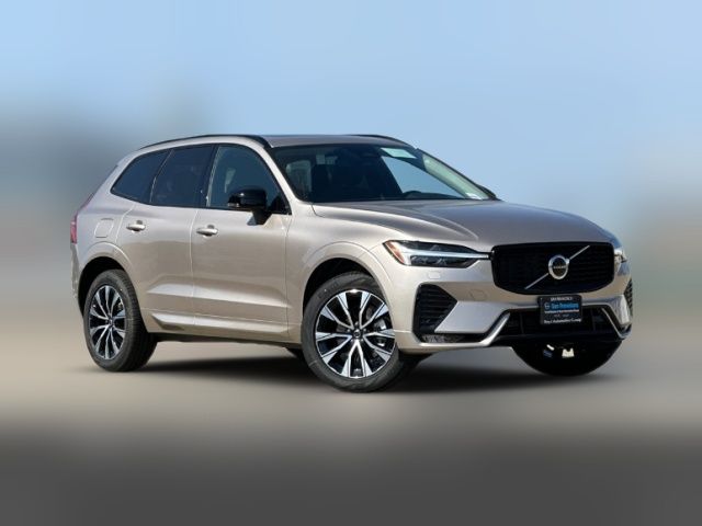 2025 Volvo XC60 Core