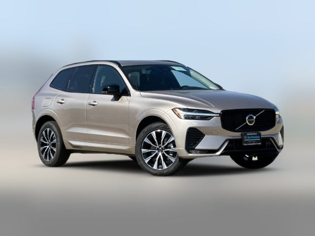 2025 Volvo XC60 Core