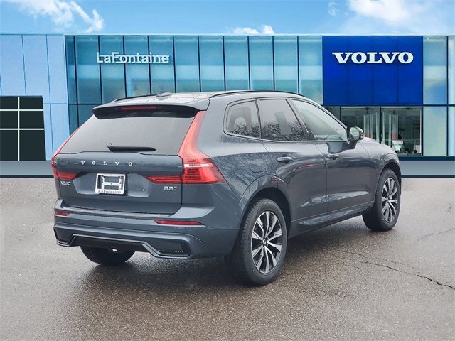 2025 Volvo XC60 Core