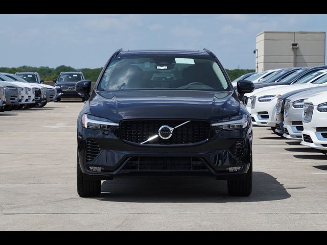 2025 Volvo XC60 Core