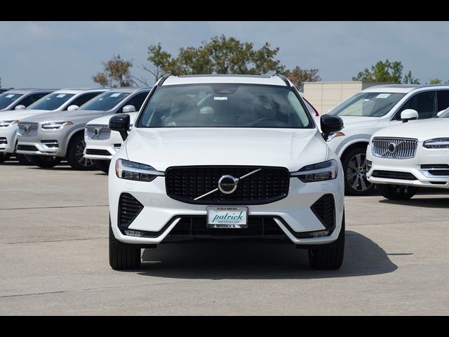 2025 Volvo XC60 Core