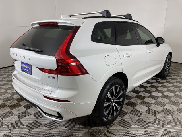 2025 Volvo XC60 Core