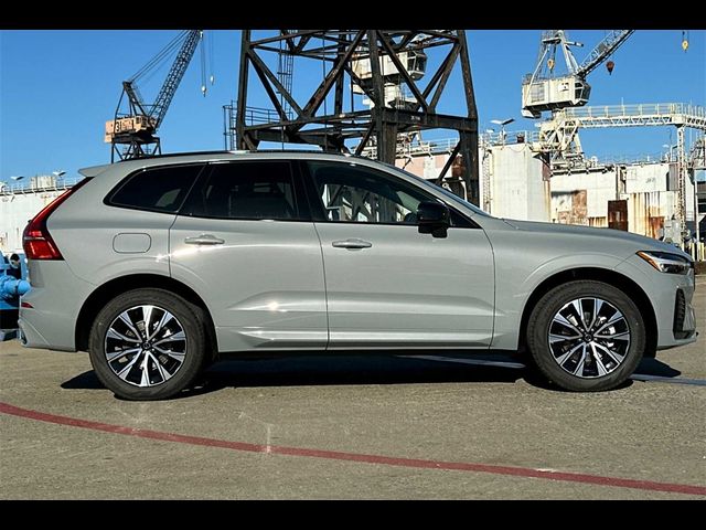 2025 Volvo XC60 Core