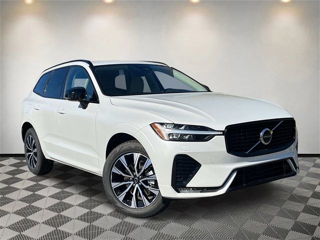 2025 Volvo XC60 Core