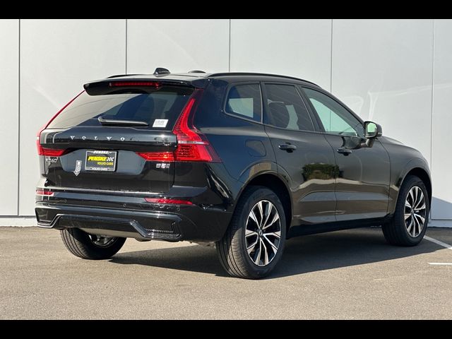 2025 Volvo XC60 Core