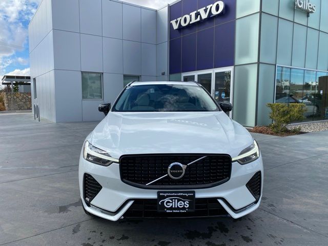 2025 Volvo XC60 Core