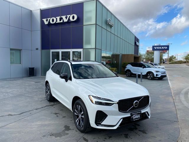 2025 Volvo XC60 Core