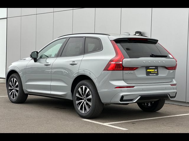 2025 Volvo XC60 Core