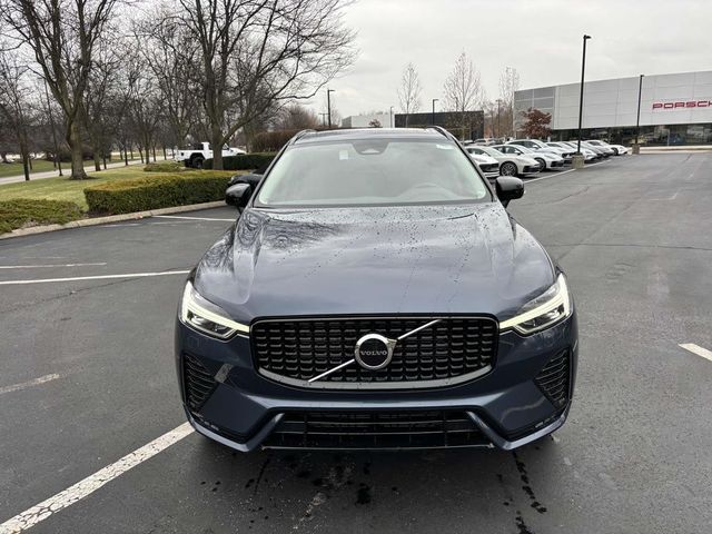 2025 Volvo XC60 Core