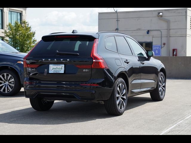 2025 Volvo XC60 Core