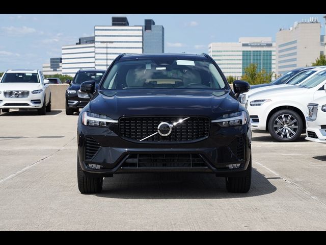 2025 Volvo XC60 Core