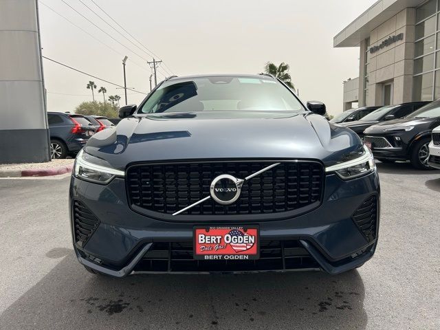 2025 Volvo XC60 Core