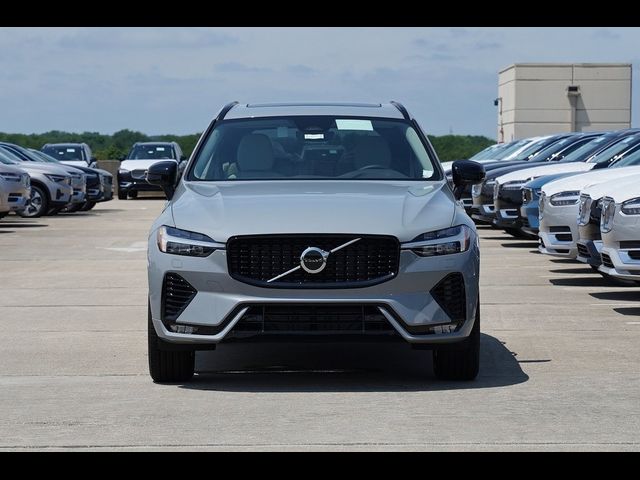 2025 Volvo XC60 Core