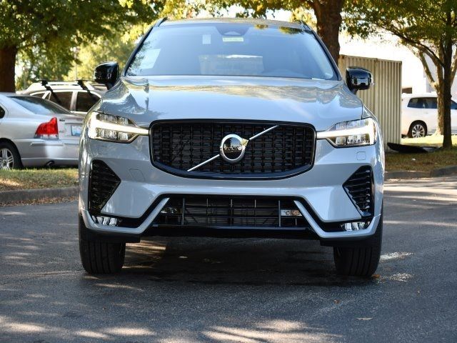 2025 Volvo XC60 Core