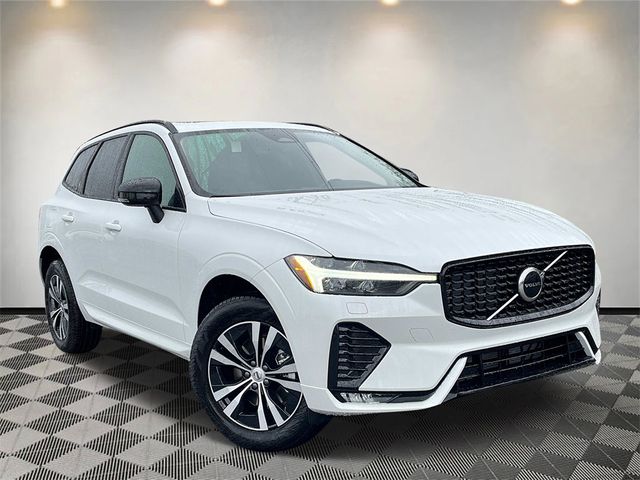 2025 Volvo XC60 Core