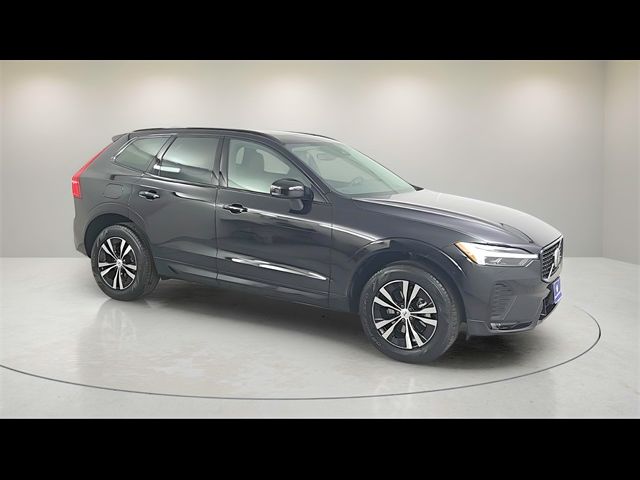 2025 Volvo XC60 Core