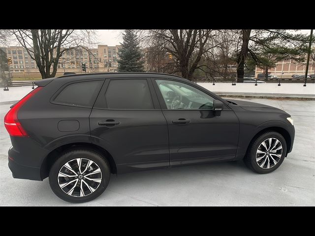 2025 Volvo XC60 Core
