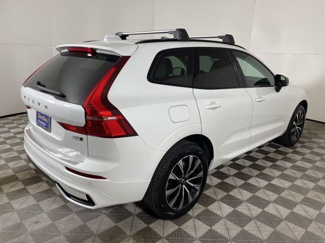 2025 Volvo XC60 Core