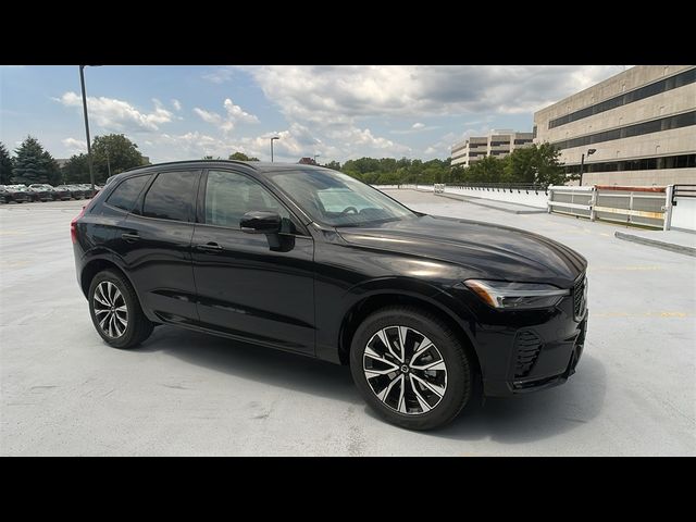 2025 Volvo XC60 Core